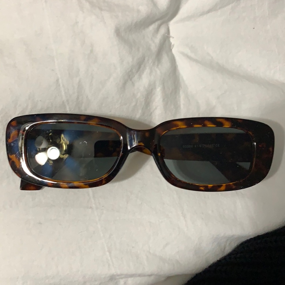 sunnies